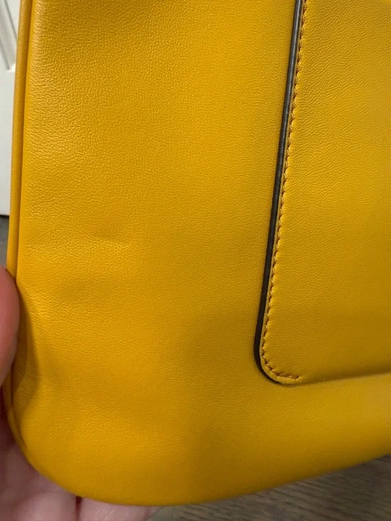 Tory Burch Moto Swingpack Mustard Yellow Leather - Picture 11 of 16